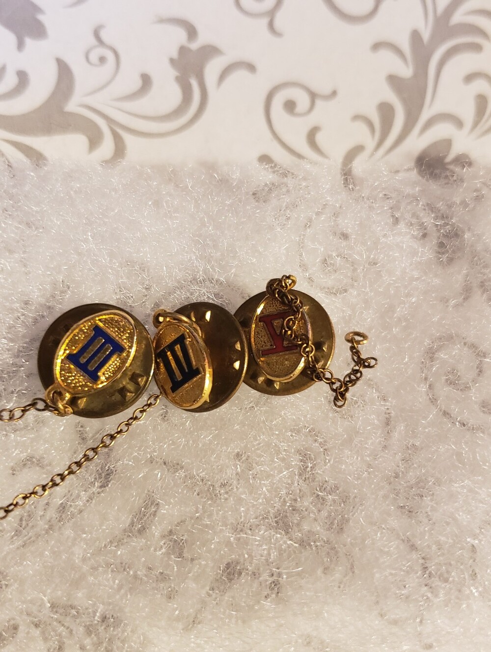 3 Vintage Small Tie/tack Pins Roman Numerals 3, 4, And 5. Chains From The Back